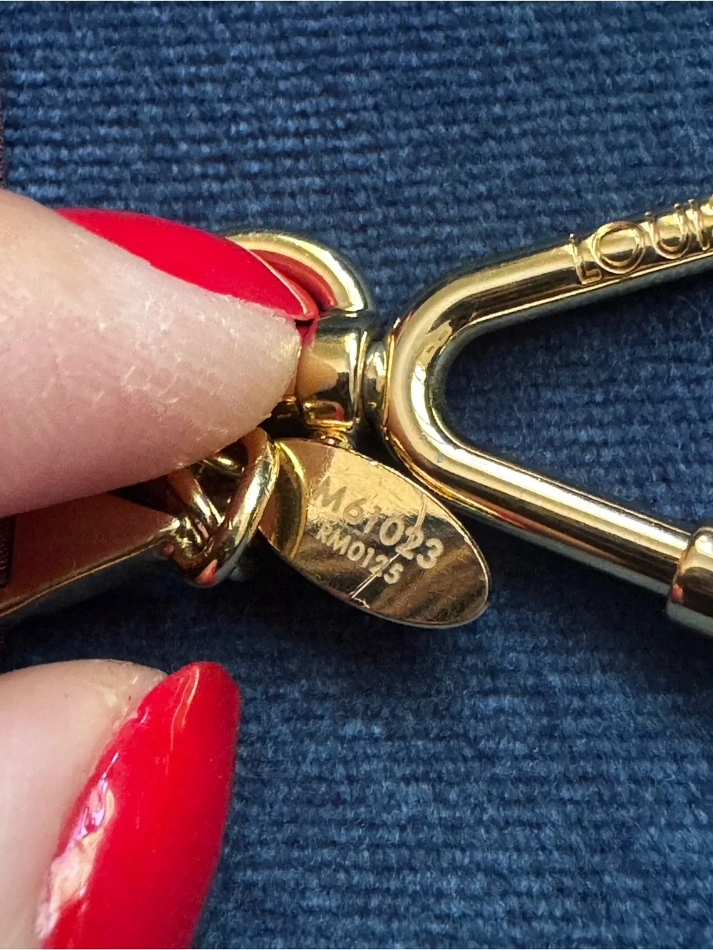 Authentic Louis Vuitton Gold Tone Fleur Bag Key Charm